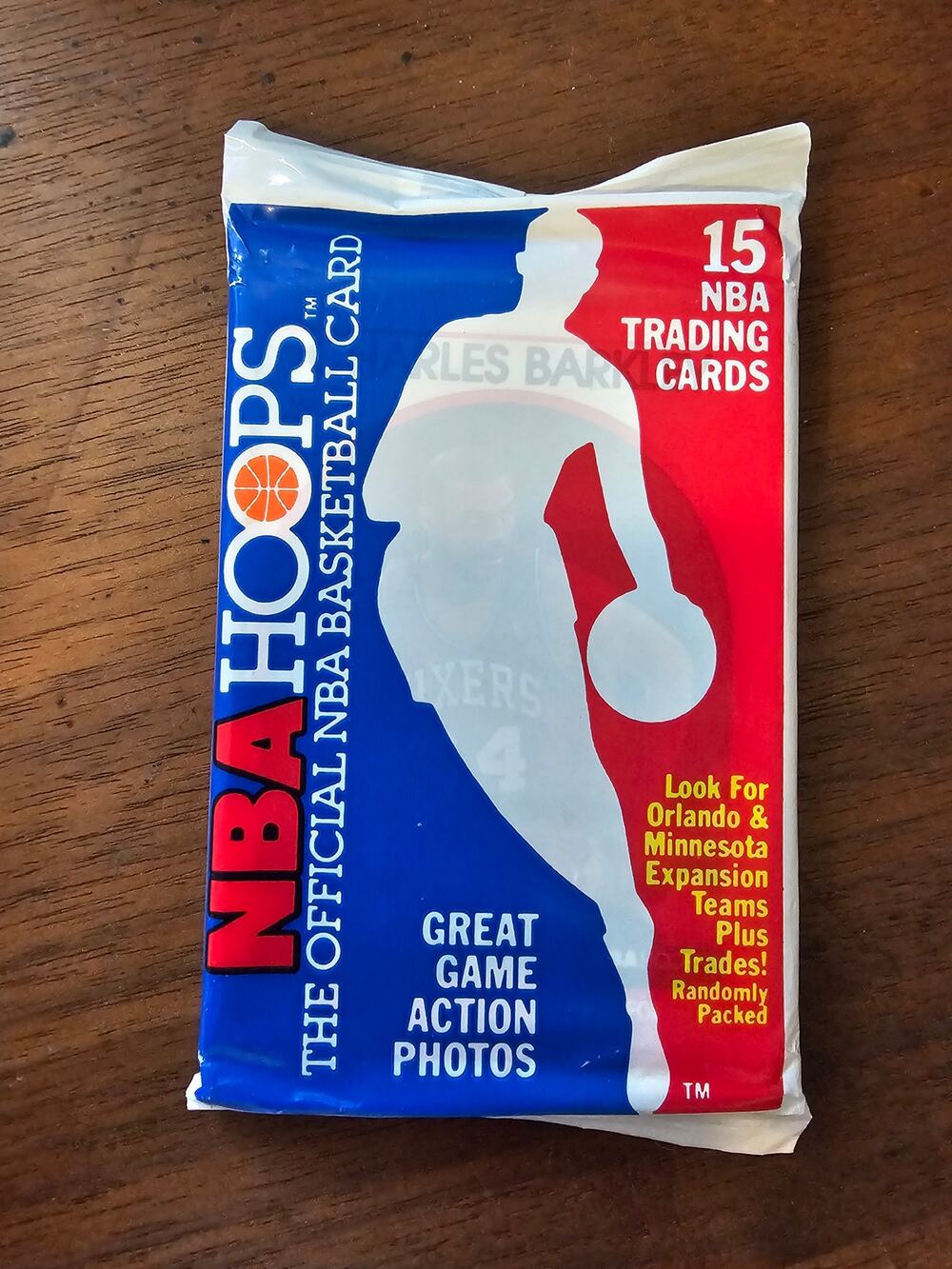 1989-1990 NBA Hoops Unopened Pack w/#110 Charles Barkley on top - 76ers
